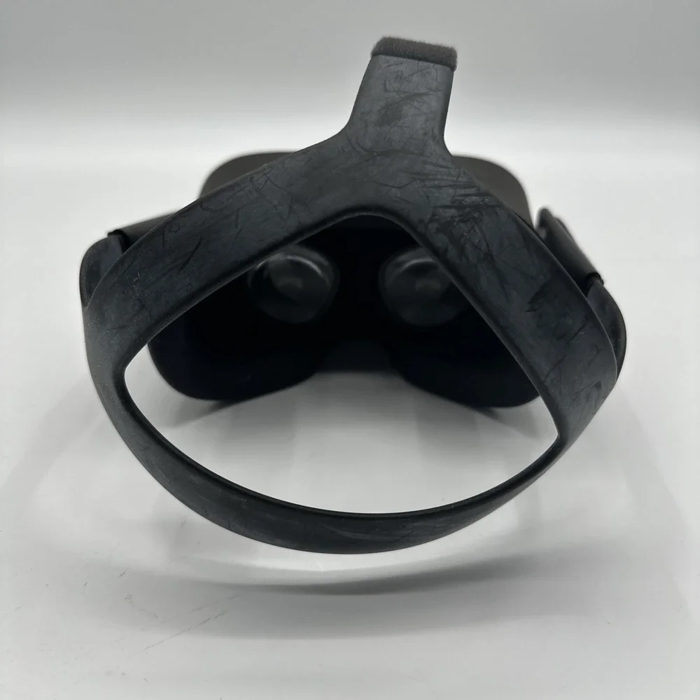 Meta Oculus Quest 1 VR Virtual Reality Headset And MH-B Controllers For Parts